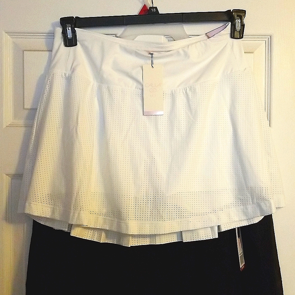 Calia Perforated Back Pleat Skort